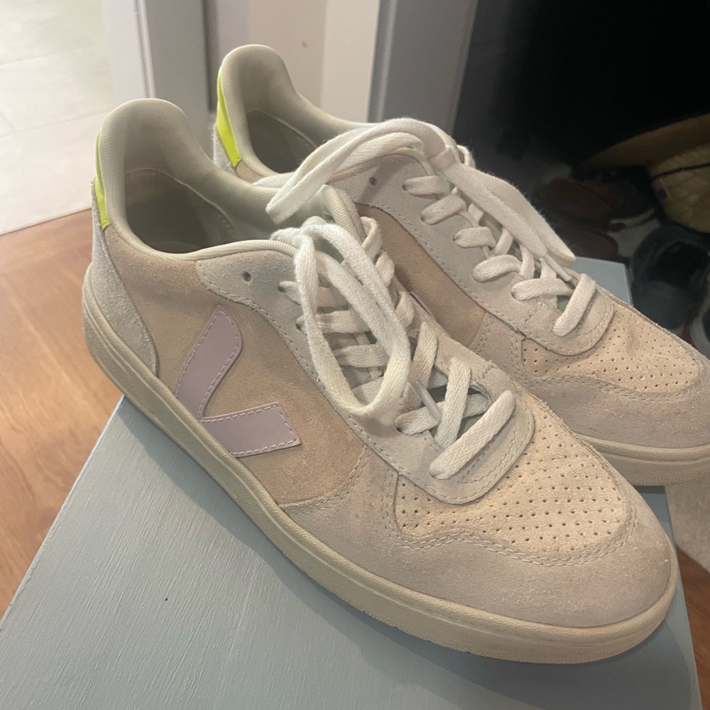 Veja Beige/Lilac/Neon Yellow Sneakers